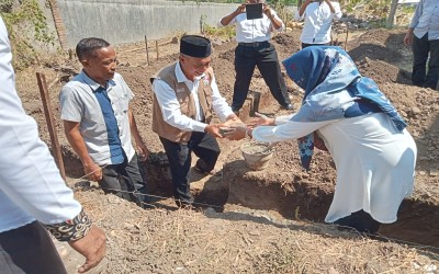 Peletakkan Batu Pertama Renovasi Pembangunan Masjid Pendidikan Ulil Al-Bab SMAN 1 Bolo